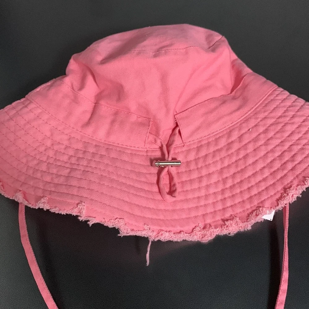 Jacquemus Pink Bucket Hat - Picture 4 of 4